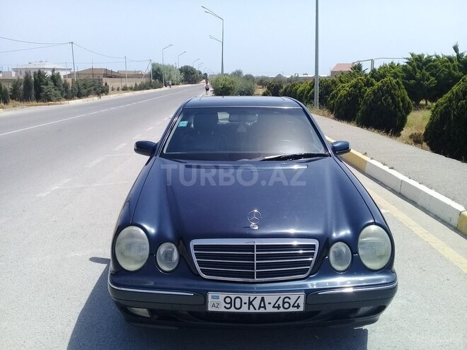 Mercedes E 240 2000, 281,000 km - 2.6 л - Bakı