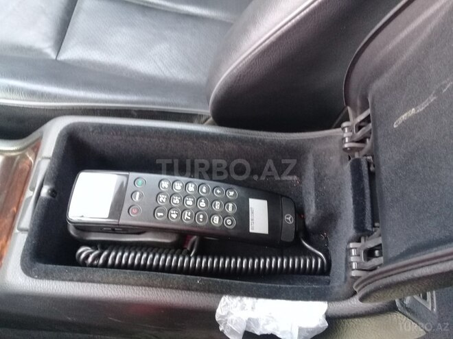 Mercedes E 240 2000, 281,000 km - 2.6 л - Bakı