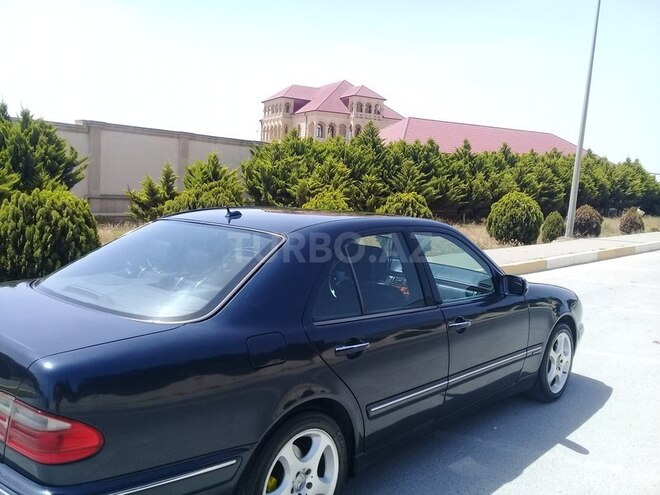 Mercedes E 240 2000, 281,000 km - 2.6 л - Bakı