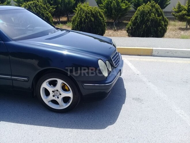 Mercedes E 240 2000, 281,000 km - 2.6 л - Bakı