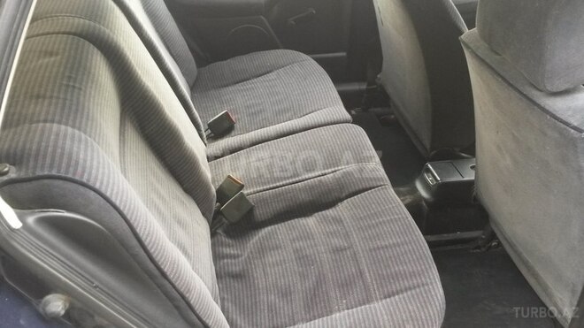 Volkswagen Golf 1992, 213,600 km - 2.0 л - Bakı