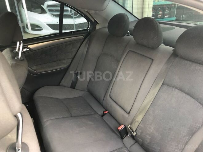 Mercedes C 230 2003, 284,000 km - 2.3 л - Bakı