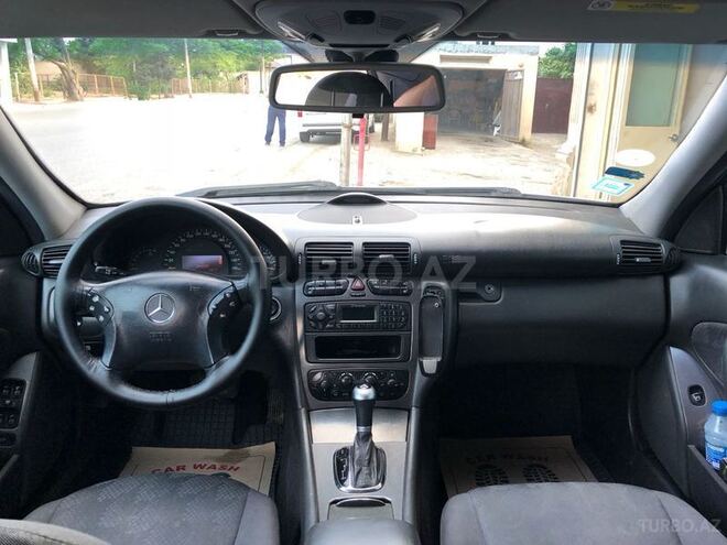 Mercedes C 230 2003, 284,000 km - 2.3 л - Bakı