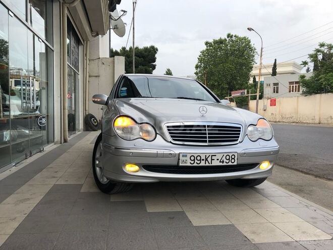 Mercedes C 230 2003, 284,000 km - 2.3 л - Bakı