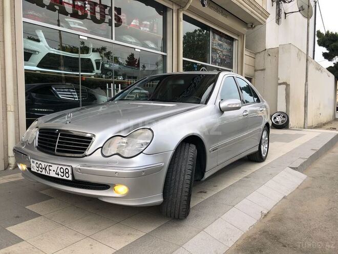 Mercedes C 230 2003, 284,000 km - 2.3 л - Bakı
