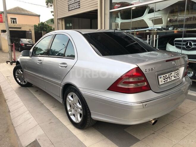 Mercedes C 230 2003, 284,000 km - 2.3 л - Bakı