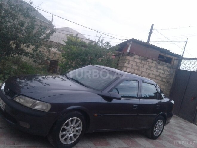 Opel Vectra 1996, 307,000 km - 2.0 l - Sumqayıt