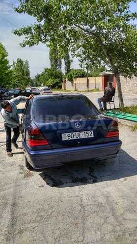 Mercedes C 220 1998, 256,000 km - 2.2 л - Şəki