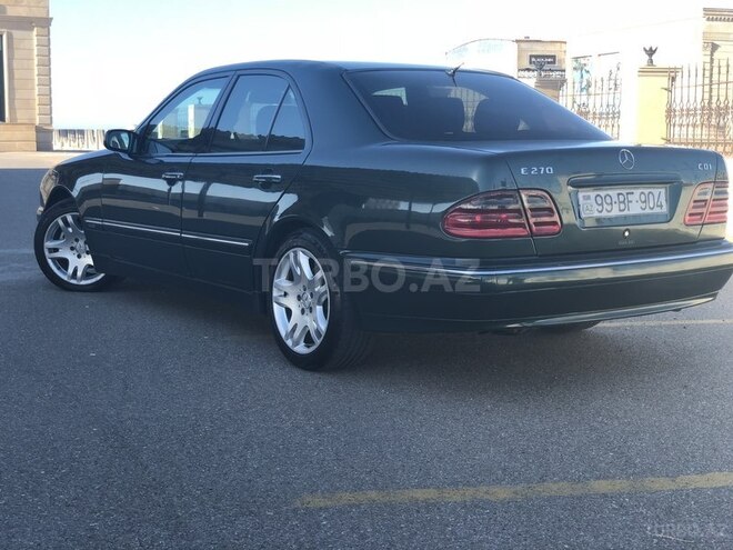Mercedes E 270 1999, 248,000 km - 2.7 l - Bakı