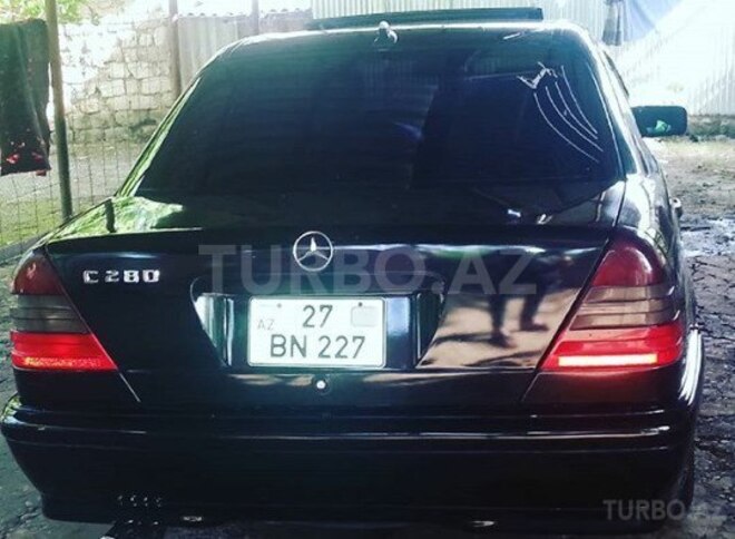 Mercedes C 240 1999, 256,000 km - 2.4 л - Füzuli