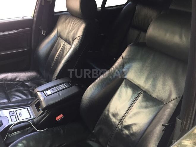 BMW 528 1998, 281,000 km - 2.8 l - Bakı