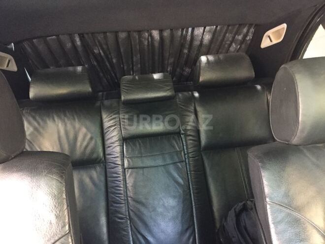 BMW 528 1998, 281,000 km - 2.8 l - Bakı