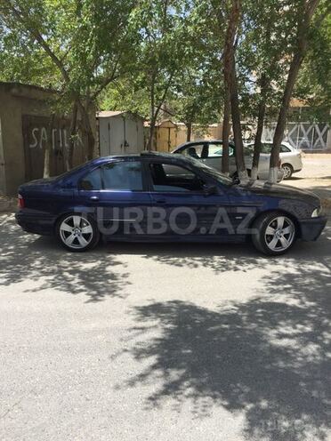 BMW 528 1998, 281,000 km - 2.8 l - Bakı