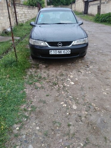 Opel Vectra 1996, 310,080 km - 1.6 l - Quba