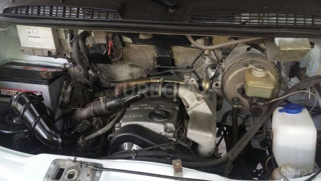 GAZ 3302-744 2005, 118,000 km - 2.3 l - Saatlı
