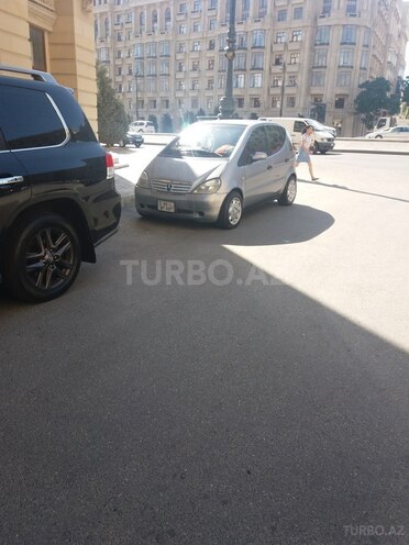 Mercedes A 190 1999, 230,000 km - 1.9 л - Bakı