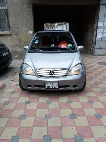 Mercedes A 190 1999, 230,000 km - 1.9 л - Bakı