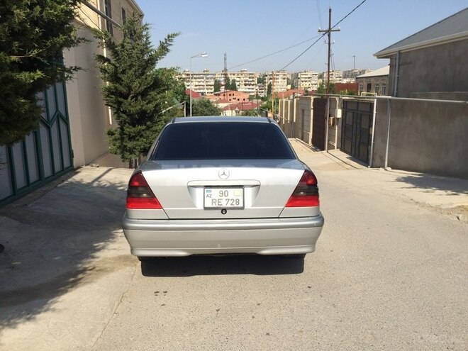 Mercedes C 200 1998, 239,000 km - 2.0 l - Bakı