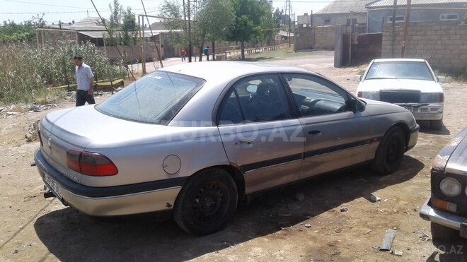 Opel Omega 1994, 245,543 km - 2.0 l - Bakı