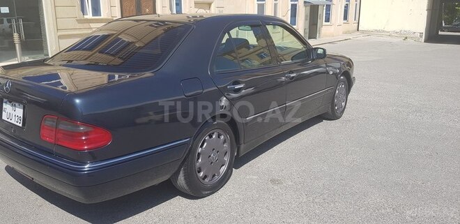 Mercedes E 240 1998, 234,025 km - 2.4 л - Bakı