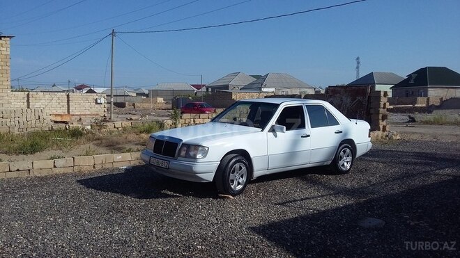 Mercedes E 200 1987, 398,000 km - 2.0 l - Sumqayıt
