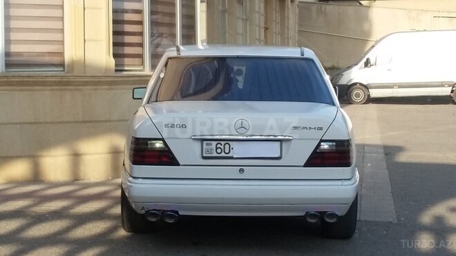 Mercedes E 200 1993, 285,000 km - 2.0 l - Bakı