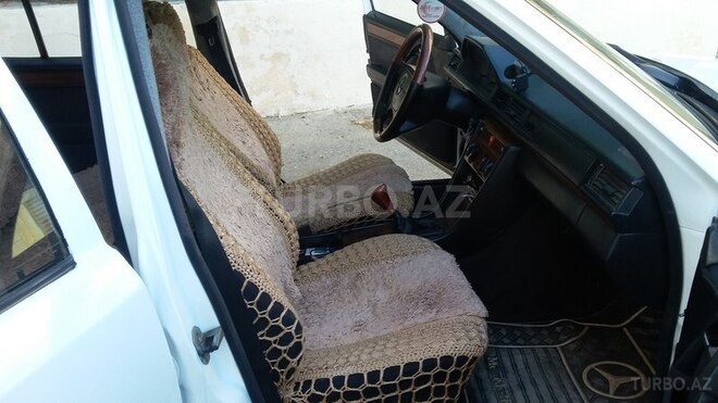 Mercedes E 200 1993, 285,000 km - 2.0 l - Bakı