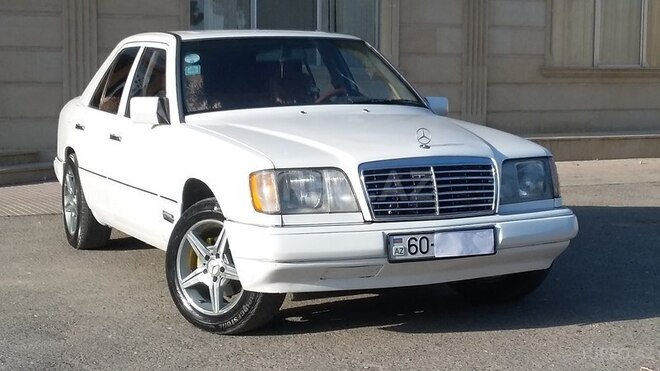 Mercedes E 200 1993, 285,000 km - 2.0 l - Bakı