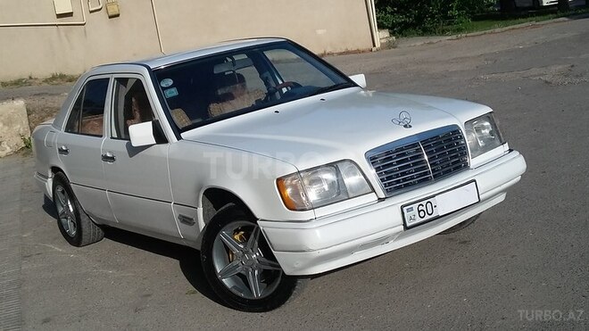 Mercedes E 200 1993, 285,000 km - 2.0 l - Bakı