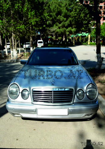Mercedes E 300 1998, 320,000 km - 3.0 l - Sumqayıt