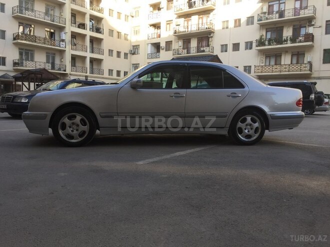 Mercedes E 240 2000, 276,778 km - 2.6 л - Bakı