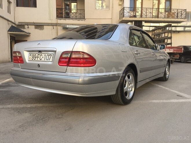 Mercedes E 240 2000, 276,778 km - 2.6 л - Bakı