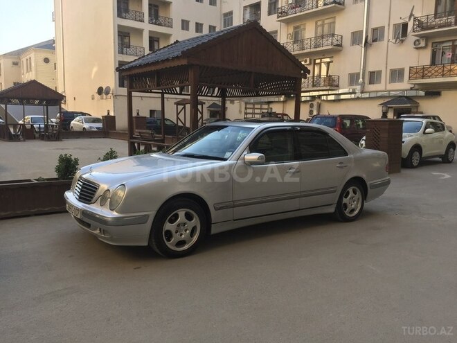 Mercedes E 240 2000, 276,778 km - 2.6 л - Bakı