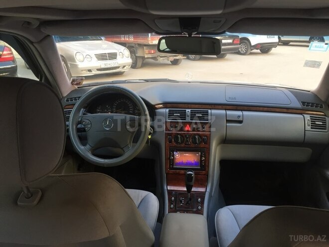 Mercedes E 240 2000, 276,778 km - 2.6 л - Bakı