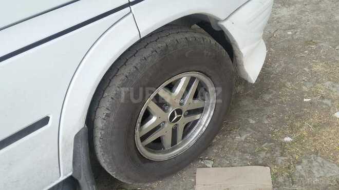 Mercedes Sprinter 313 2004, 3,334,701 km - 2.2 л - Yevlax