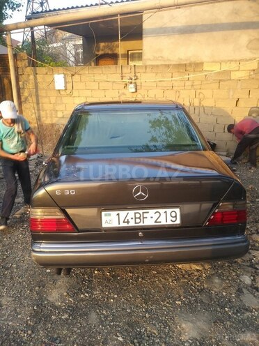 Mercedes E 300 1991, 288,880 km - 3.0 л - Bakı