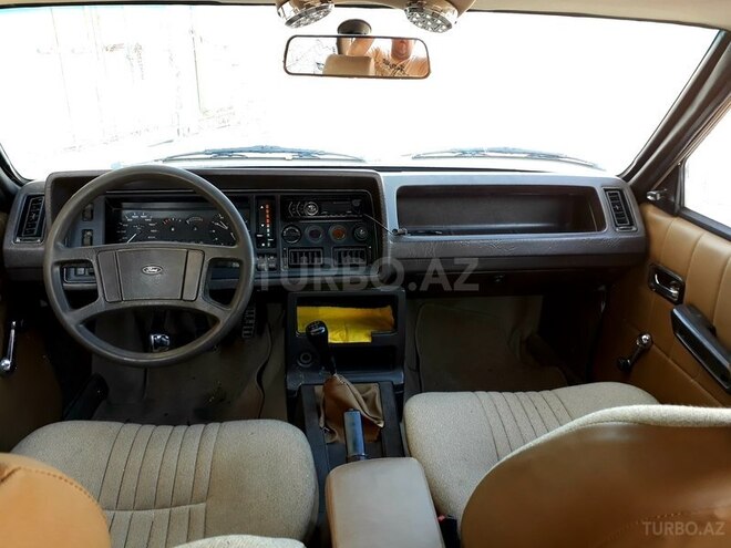 Ford  1984, 252,522 km - 2.0 l - Bakı
