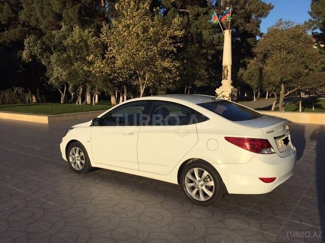 Hyundai Accent 2011, 108,000 km - 1.6 л - Bakı