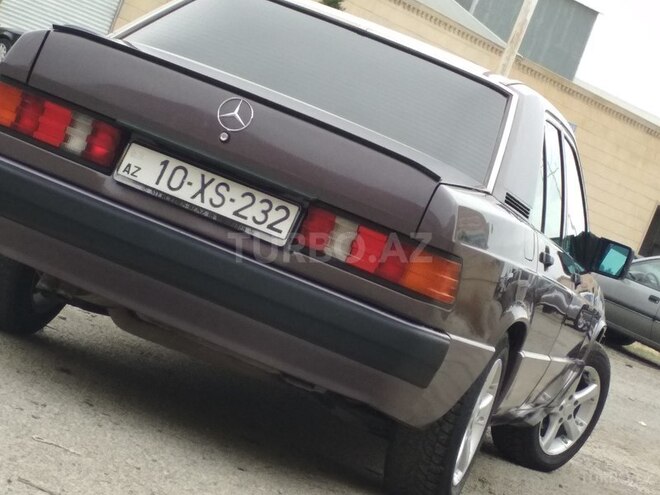 Mercedes 190 1993, 267,777 km - 2.3 л - Bakı