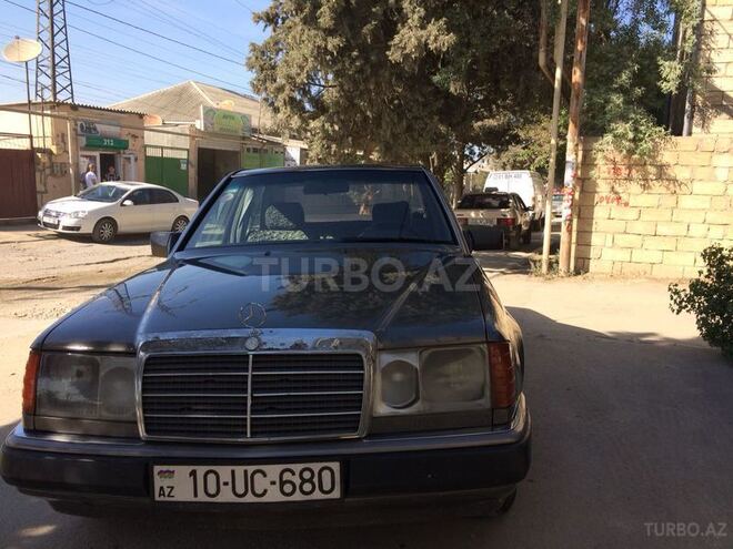 Mercedes E 230 1993, 700 km - 0.2 l - Bakı