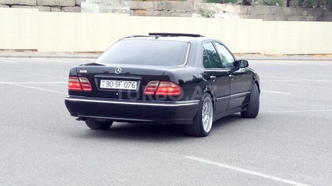 Mercedes E 320 2000, 278,320 km - 3.2 l - Bakı