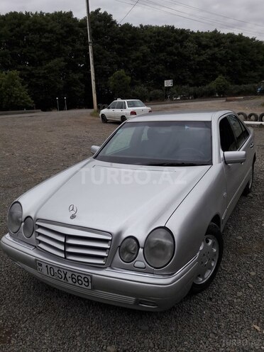 Mercedes E 230 1997, 452,100 km - 2.3 l - Masallı