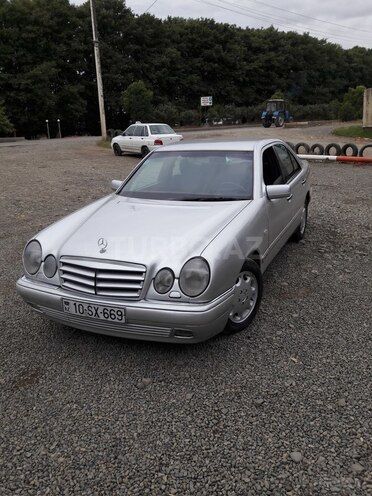 Mercedes E 230 1997, 452,100 km - 2.3 l - Masallı