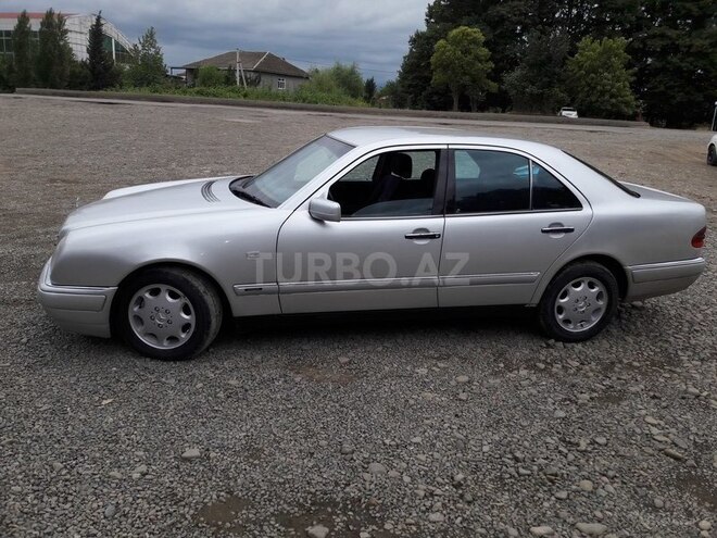 Mercedes E 230 1997, 452,100 km - 2.3 l - Masallı
