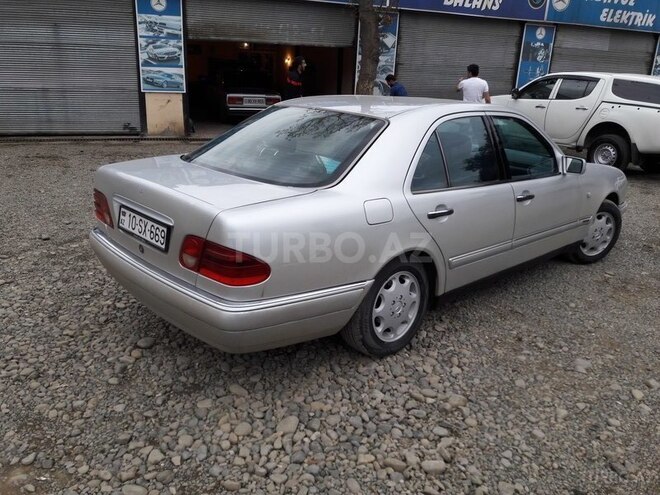 Mercedes E 230 1997, 452,100 km - 2.3 l - Masallı