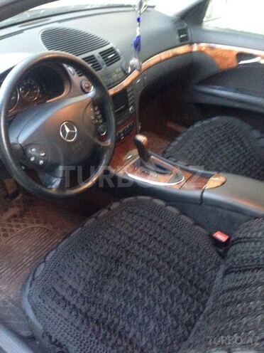 Mercedes E 220 2004, 156 km - 2.6 l - Bakı