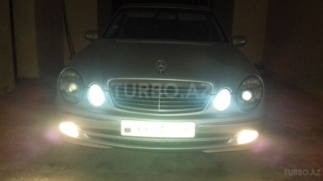 Mercedes E 220 2002, 278,458 km - 2.1 l - Bakı