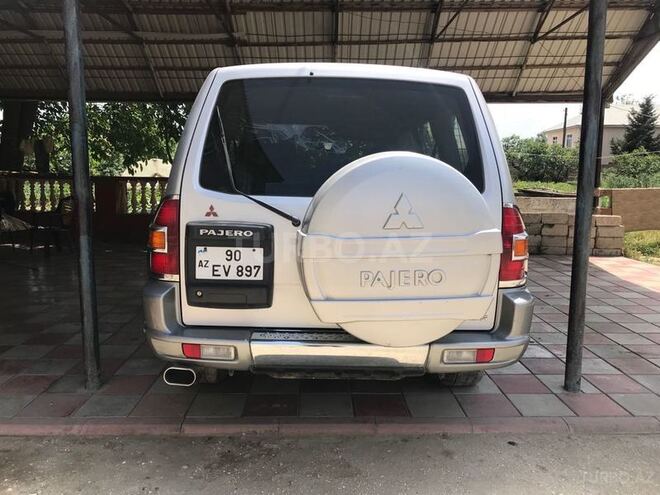 Mitsubishi Pajero 2002, 180,000 km - 0.2 l - Masallı