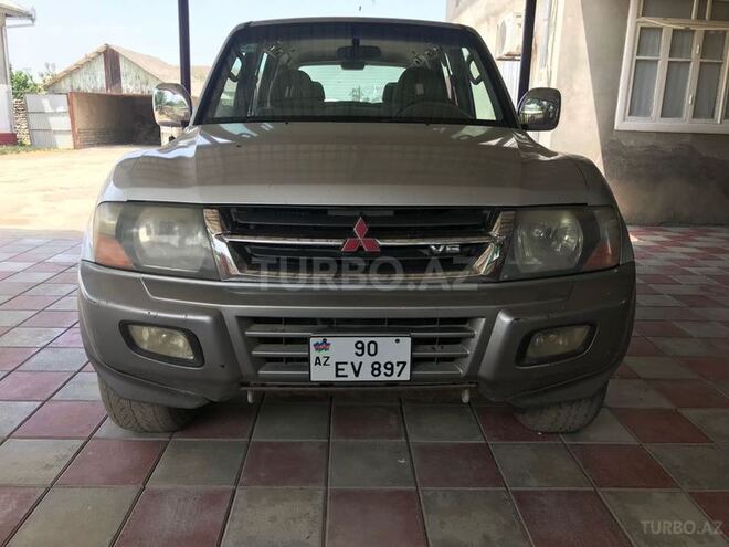 Mitsubishi Pajero 2002, 180,000 km - 0.2 l - Masallı