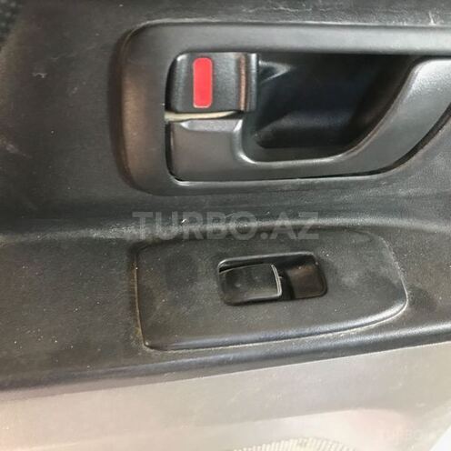 Mitsubishi Pajero 2002, 180,000 km - 0.2 l - Masallı